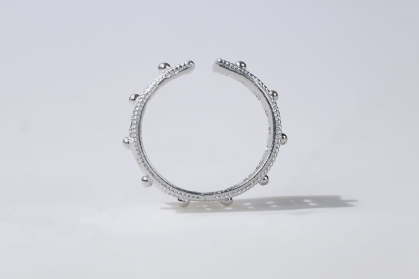 The Clover Band Ring