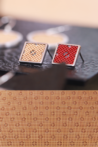 Mini Lattice Stud — Natural Color