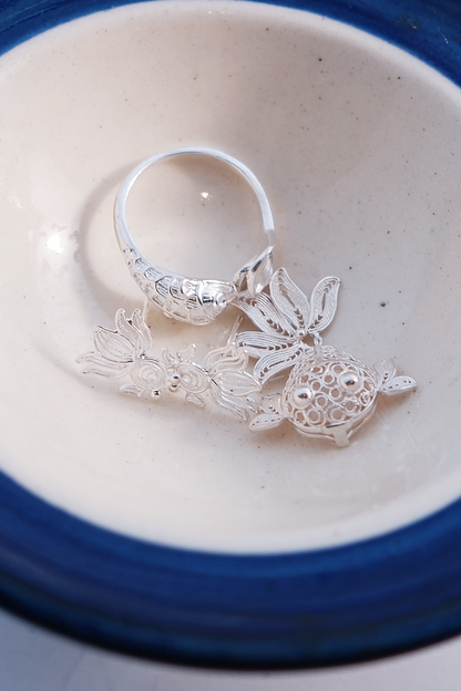 Brocade Scale Stud