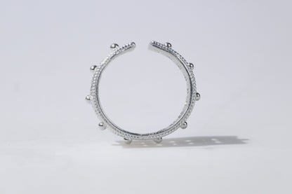 The Clover Band Ring